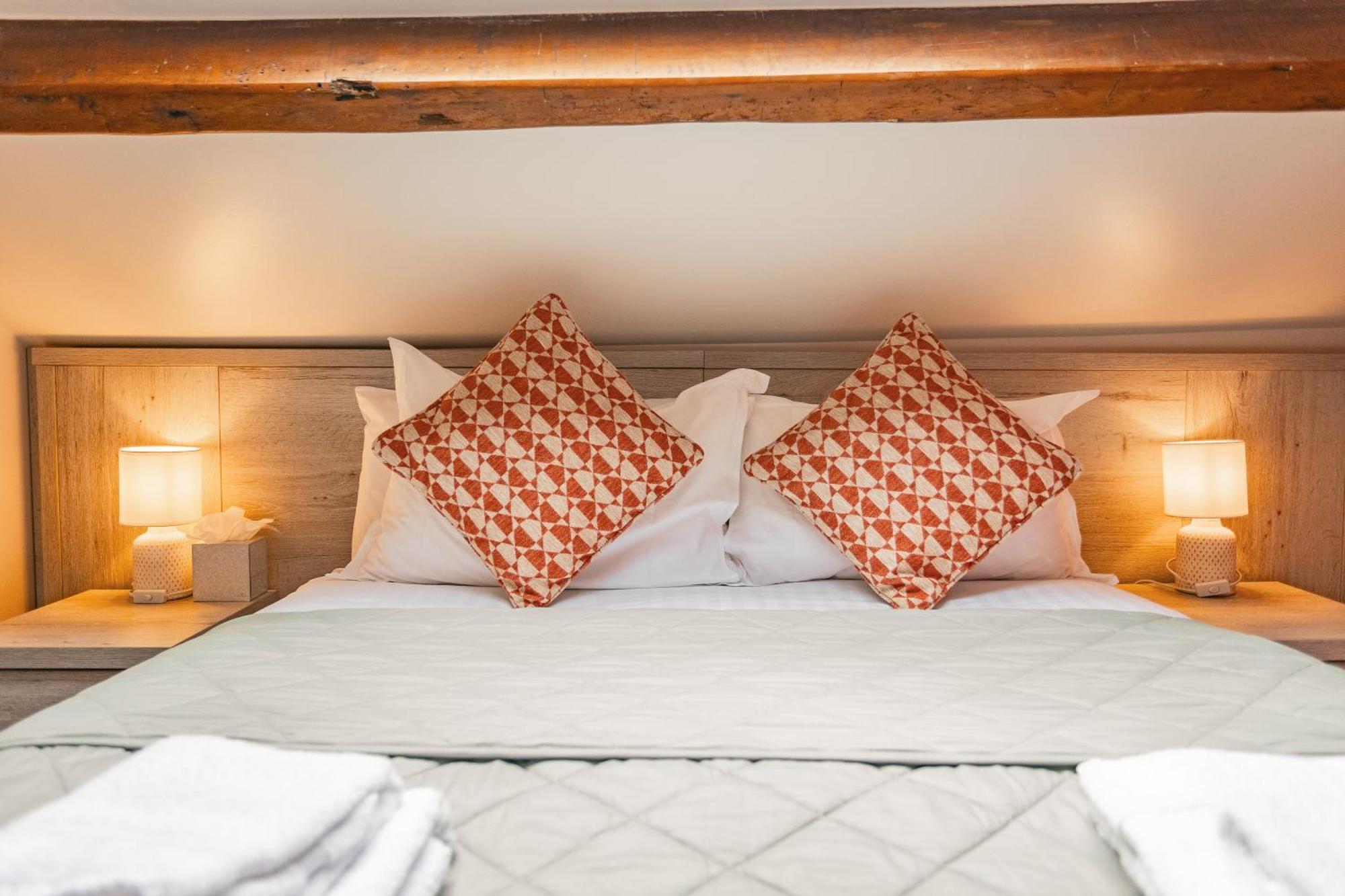 Rooms At The Apple Pie Ембълсайд Екстериор снимка