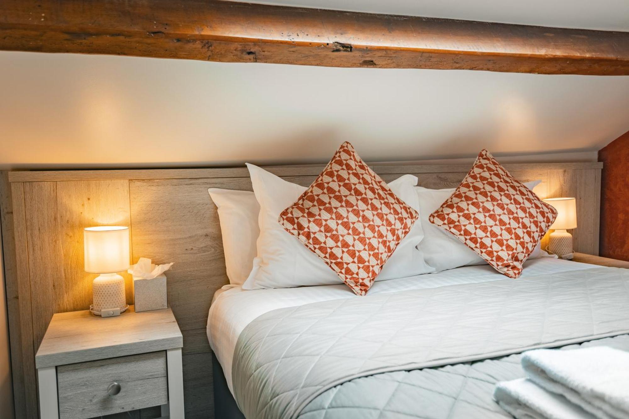 Rooms At The Apple Pie Ембълсайд Екстериор снимка