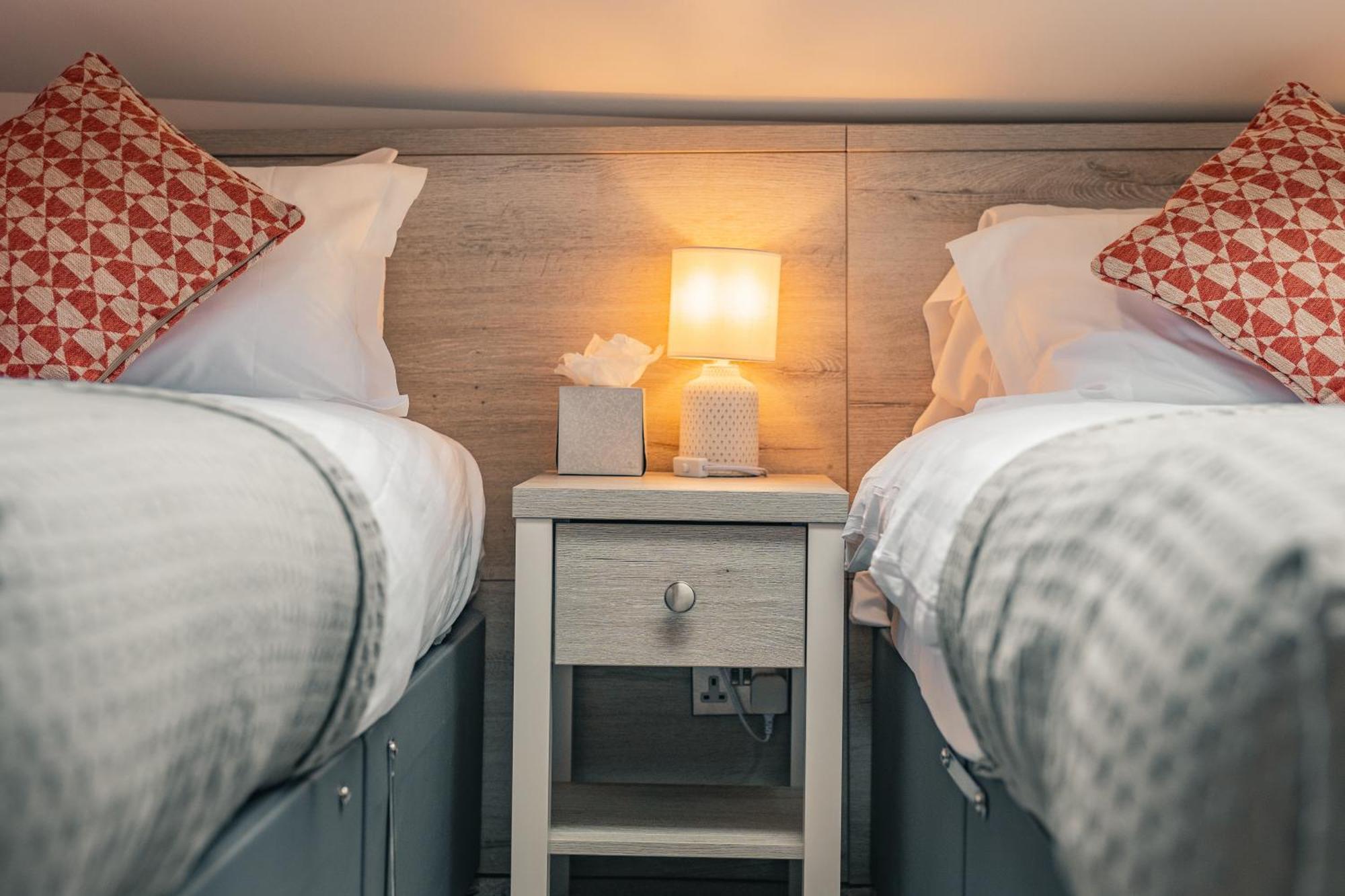 Rooms At The Apple Pie Ембълсайд Екстериор снимка